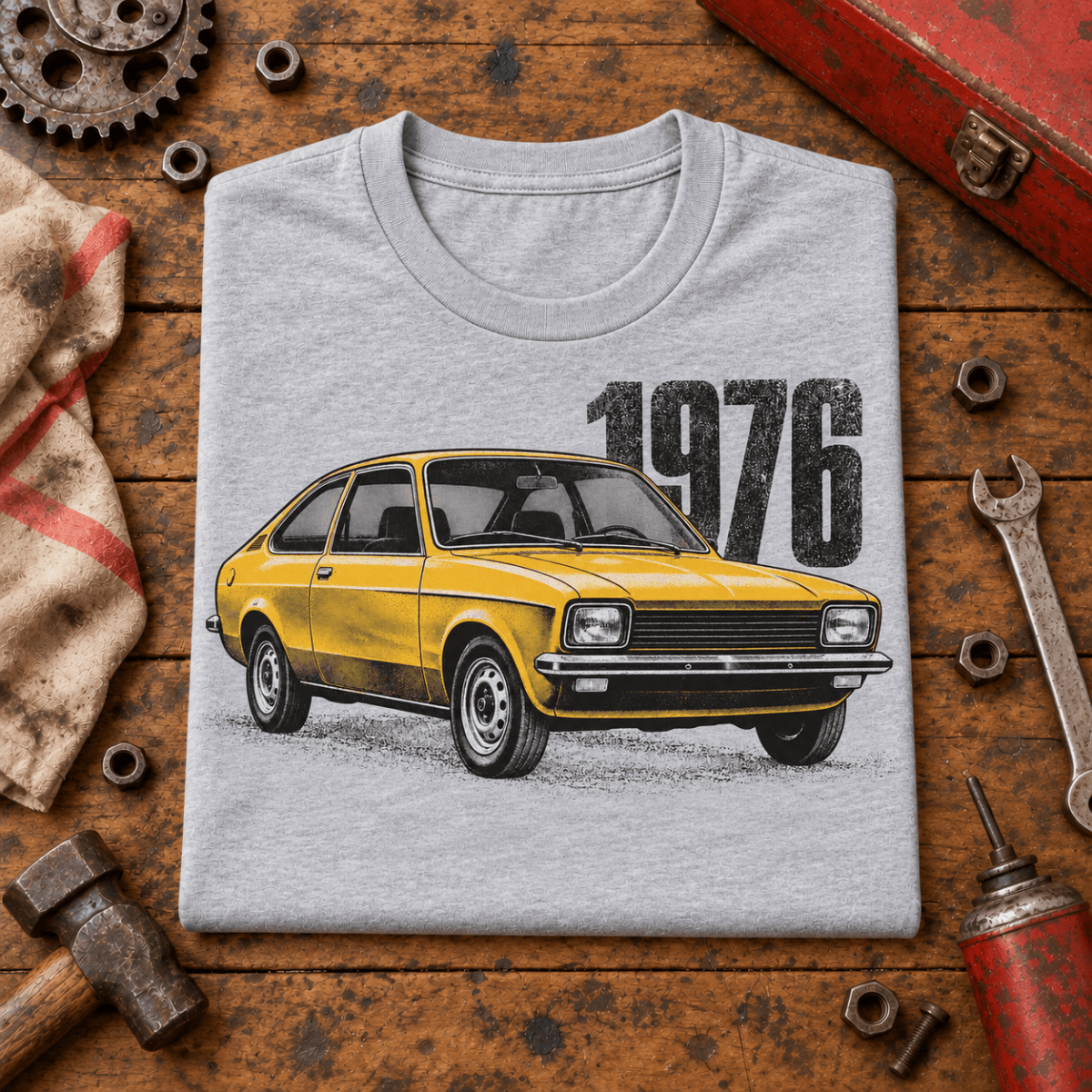 1976 retro hatchback t-shirt in sport grey (heather grey), folded workshop hero – car-ts-0157
